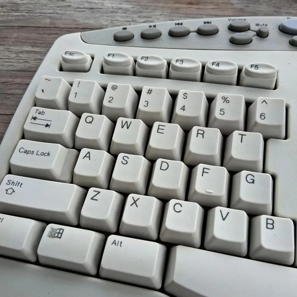 Vintage Comp USA Ergonomic Keyboard SK-6200